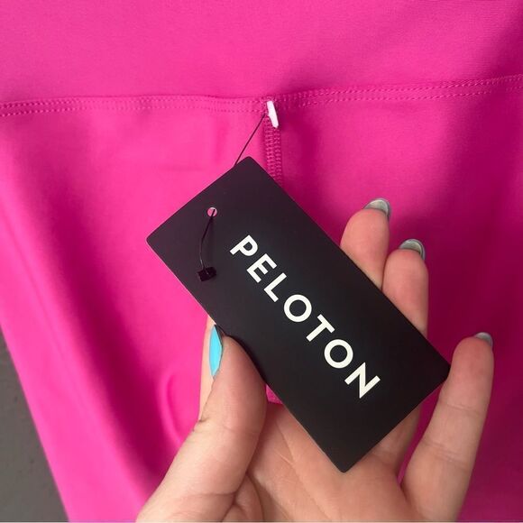 Peloton Show Up Rib Legging - Picture 9 of 12